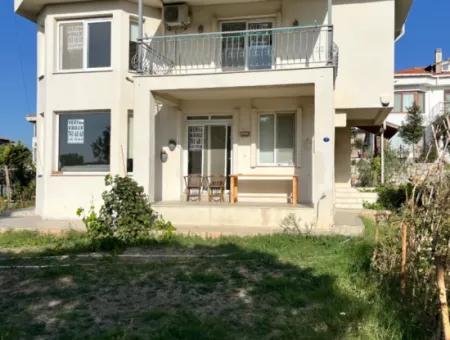 Seferihisar Ulamış Yeşilkent Sitesi’nde Kiralık Müstakil Villa