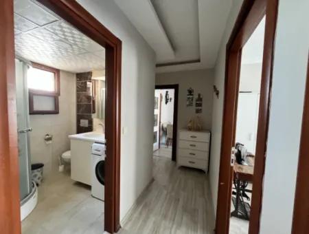 Seferihisar'ın Kalbinde, Hıdırlık Mahallesinde Satılık Modern Daire!