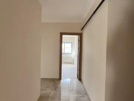 Seferihisar Stadyumu Arkasında,2+1, Ayrı Mutfaklı, Kapalı Otoparklı, 90 M² Kullanım Alanlı Satılık Daire!