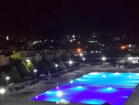 Seferihisar Akarca Mahallesinde Satılık Müstakil Villa