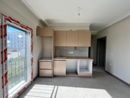 Çolakibrahimbey Mahallesi Luwi Çarşı Yakınında, 75M², 2+1 Geniş Ve Modern Daireler!