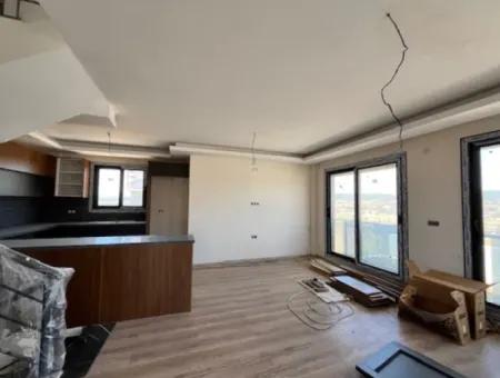 Güzelçiftlik Sitesinde 4+2, Sıfır  Satılık Doğa Manzaralı Villa