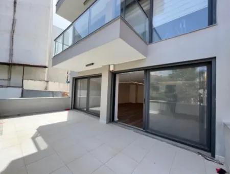 Seferihisar Merkez'de 90M2, Açık Alanlı ,Teraslı, Sıfır Akıllı Ev