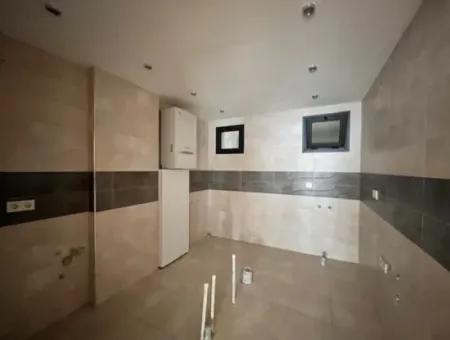 Seferihisar Merkez'de Cadde Üzeri,90M2, Açık Alanlı ,Sıfır Akıllı Ev