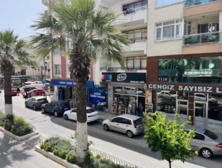 Seferihisar Merkez'de Cadde Üzeri,90M2, Açık Alanlı ,Sıfır Akıllı Ev