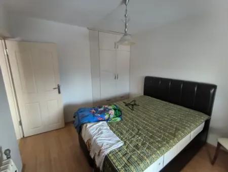 Alsancak Mahmut Eshat Caddesinde Mobilyalı Full Eşyalı Satılık  Daire