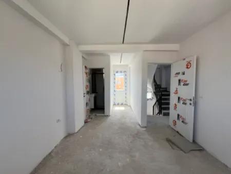 Seferihisar Çevrekent'te 5+1, 180M2 Sıfır Villa