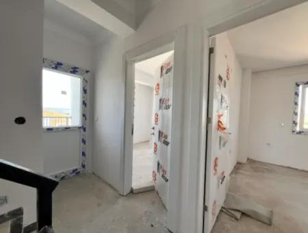 Seferihisar Çevrekent'te 5+1, 180M2 Sıfır Villa