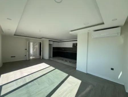 Seferihisar Gözsüzler'de 4+1,200M2 Müstakil Sıfır Villa