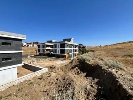 Bahçeşehir'e Komşu Villa İmarlı Arsa