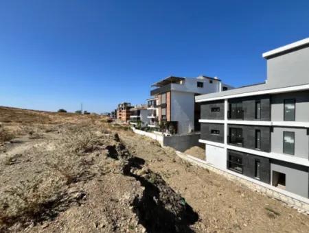 Bahçeşehir'e Komşu Villa İmarlı Arsa