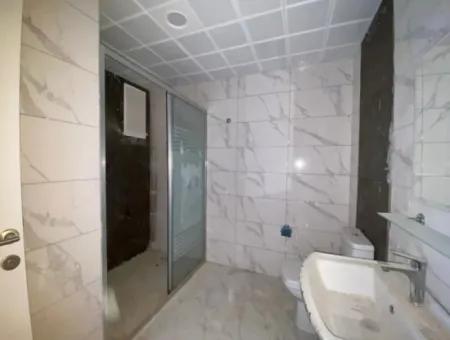 Seferihisar Camikebir Toki'de, 3+1 Masrafsız Son Kat Kiralık Daire