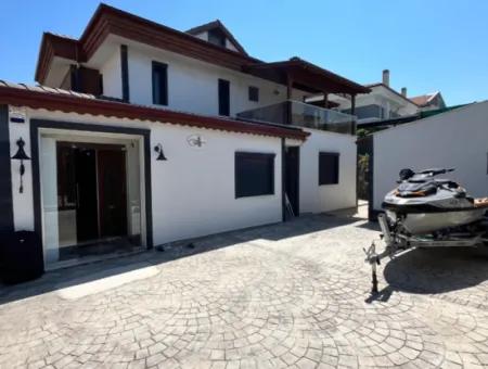 Yeşilkent Sitesi'nde Satılık Müstakil Köşk/Villa