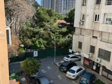 Alsancak Özel Sağlık Hastanesi Yakını, 1+1, Satılık Masrafsız Daire